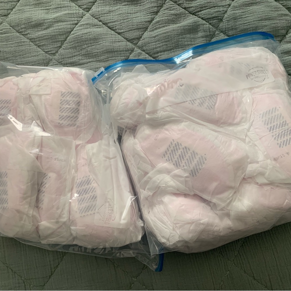 Lansinoh Breast Pads - Pink and White